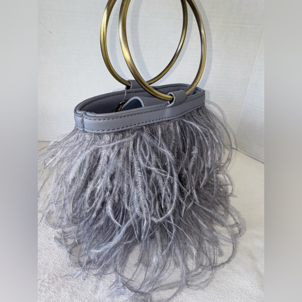 Anthropologie Ostrich Betty Feathered Ring Handle Shoulder/Crossbody Clutch Bag - Picture 5 of 16
